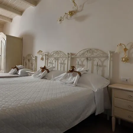 Nei Pressi Dei Sassi * Matera