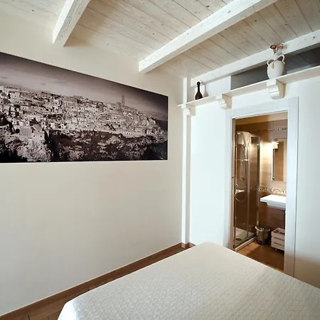 Nei Pressi Dei Sassi Matera