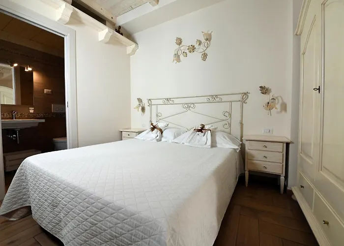 Nei Pressi Dei Sassi * Matera